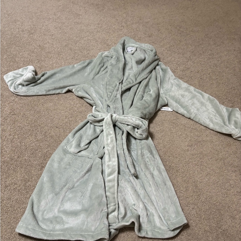 Amazon Essentials Women's Soft Gray Coat new with tags